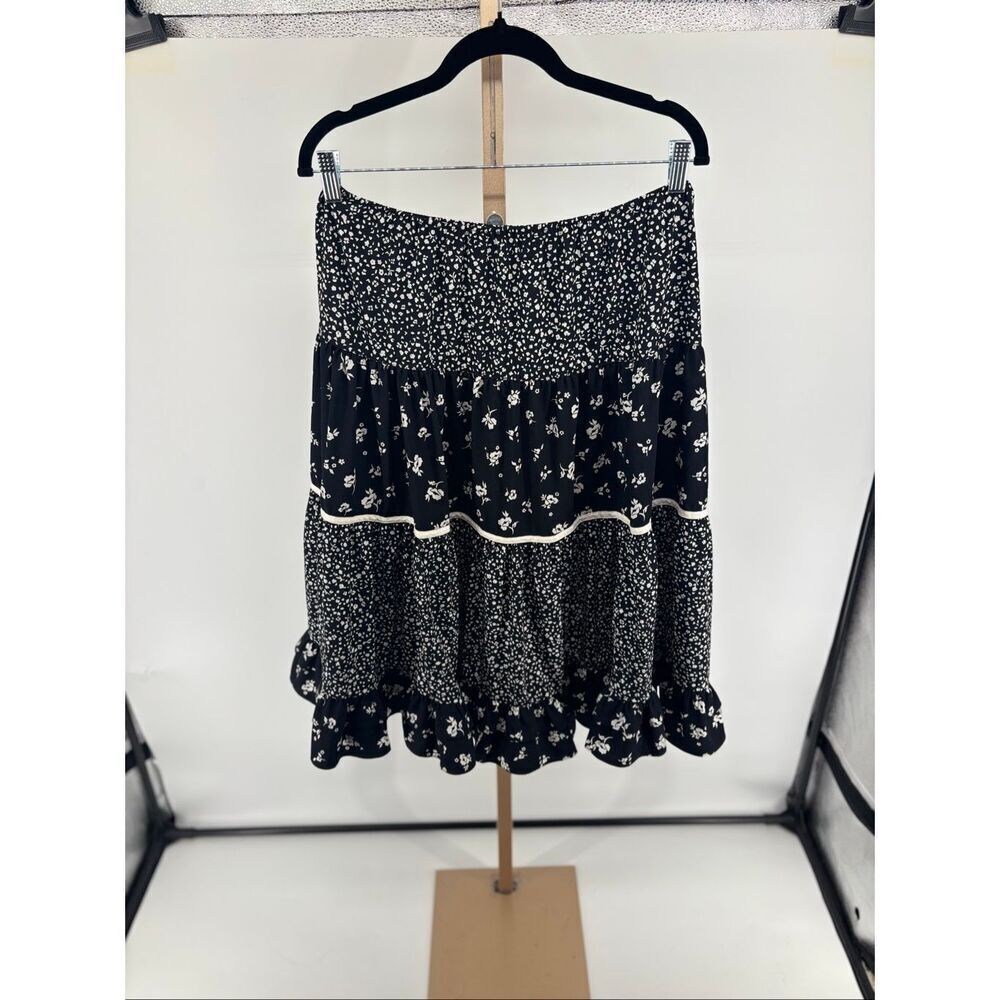 Sweet Baby Jamie Elastic Waist Tiered Black Floral Midi Skirt Size Medium